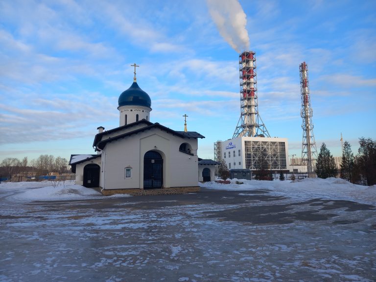 Поддержите храм молитвой!