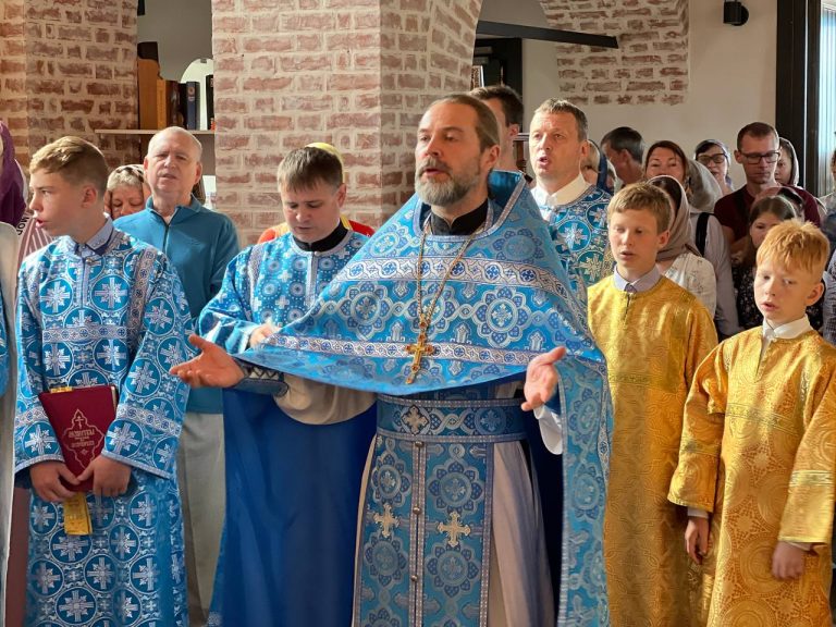 Наш храм встретил праздник Успения Пресвятой Богородицы. Фото